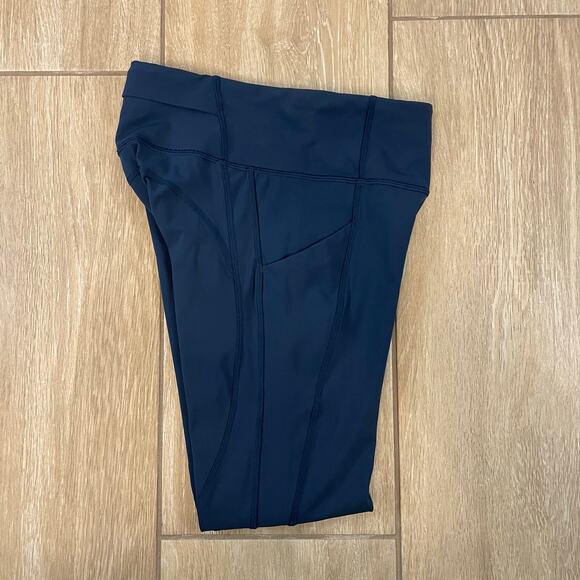 Lululemon Run Inspire Crop II Women’s Size 4 Navy High Rise 22” Leggings - Picture 8 of 11